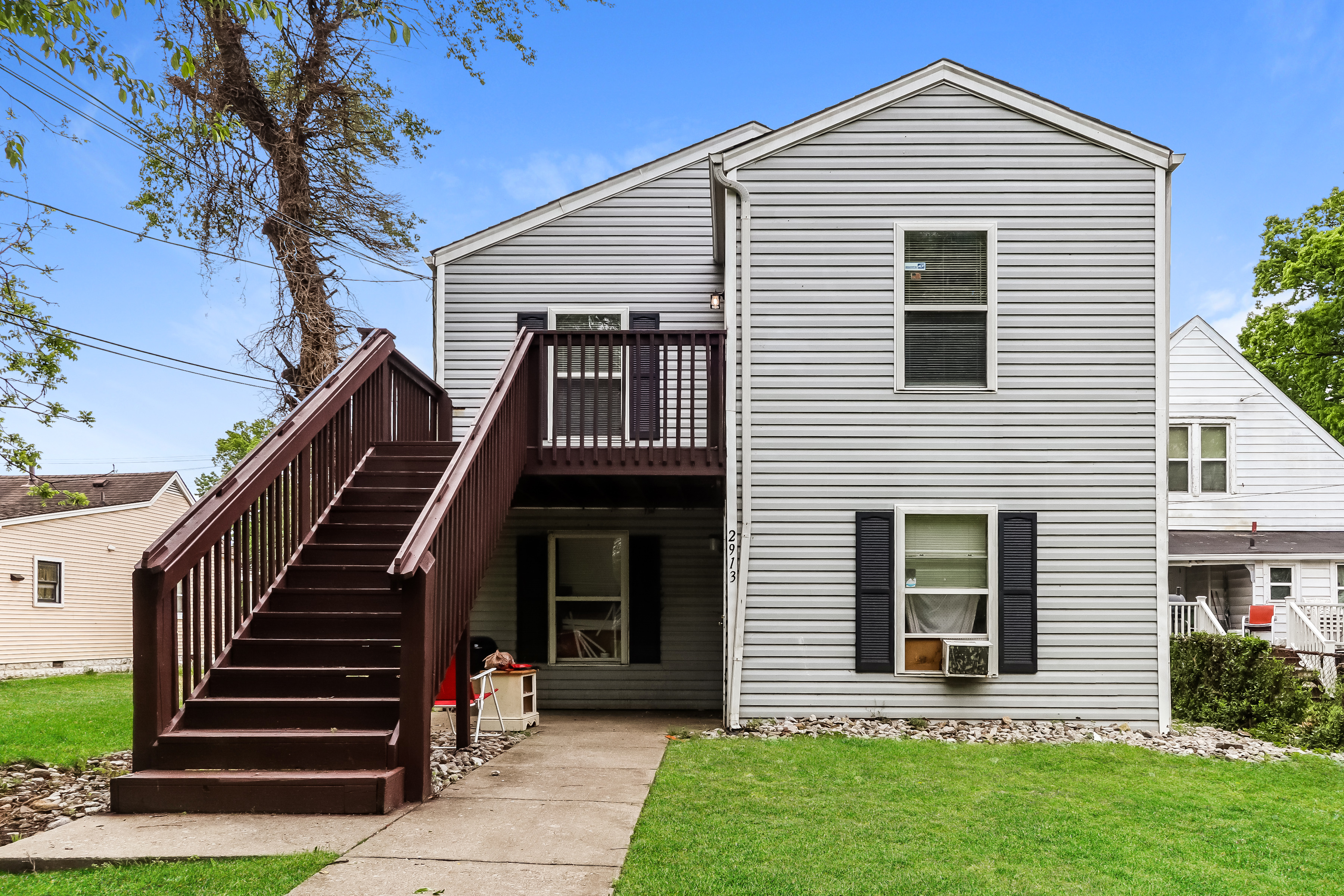 2913 Dumesnil, Apt #3 Louisville, KY 40211